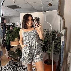 Pilcro Floral Smocked Romper Blue White Size Medium